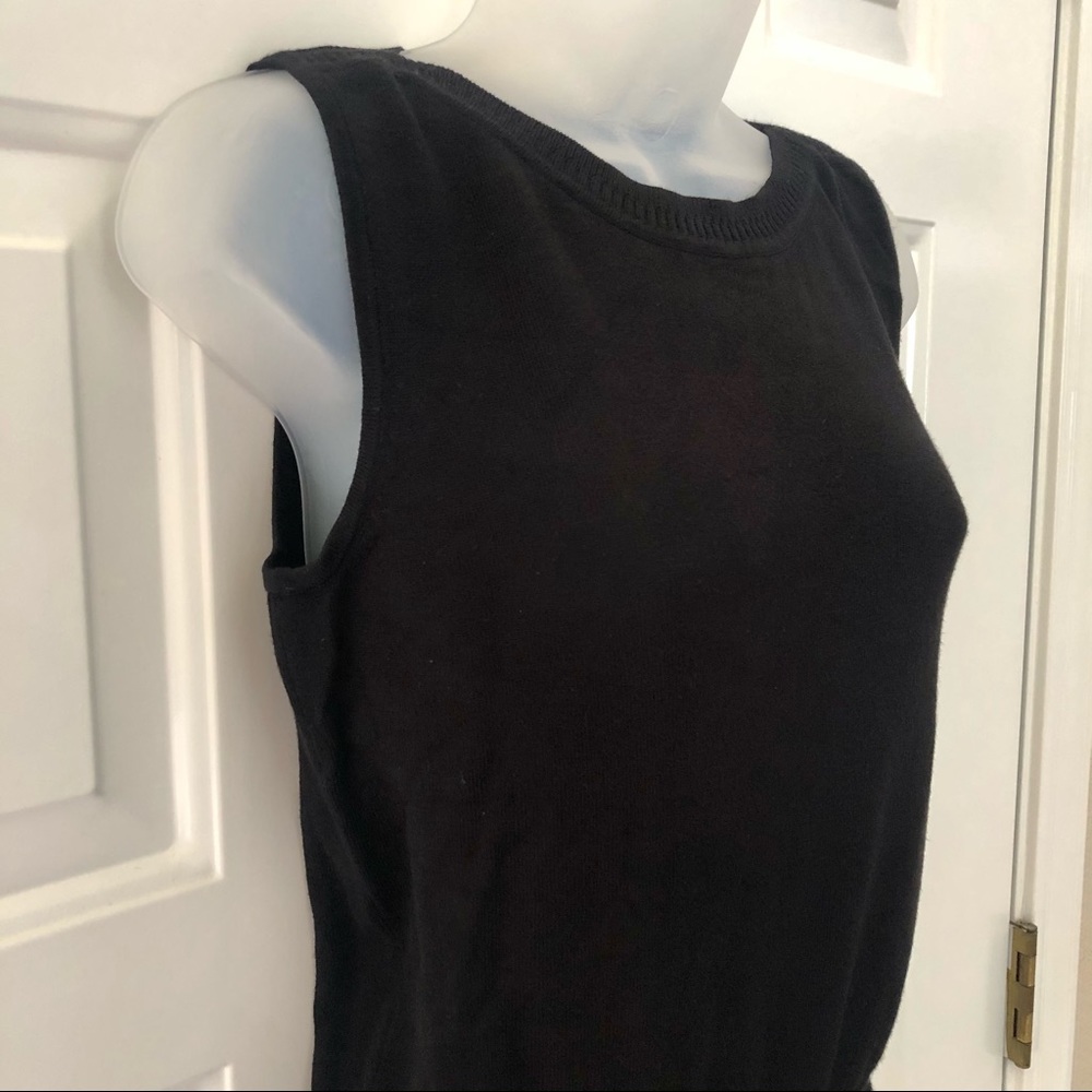 Renuar Black Sleeveless Top